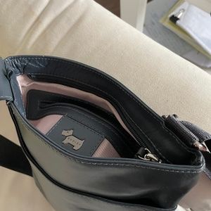 NWOT 🇬🇧 Radley London 🇬🇧 Pockets Medium Leather Crossbody